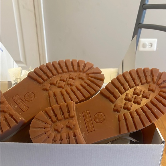 Timberland Classic Wheat Boots WaterProof - Picture 7 of 7